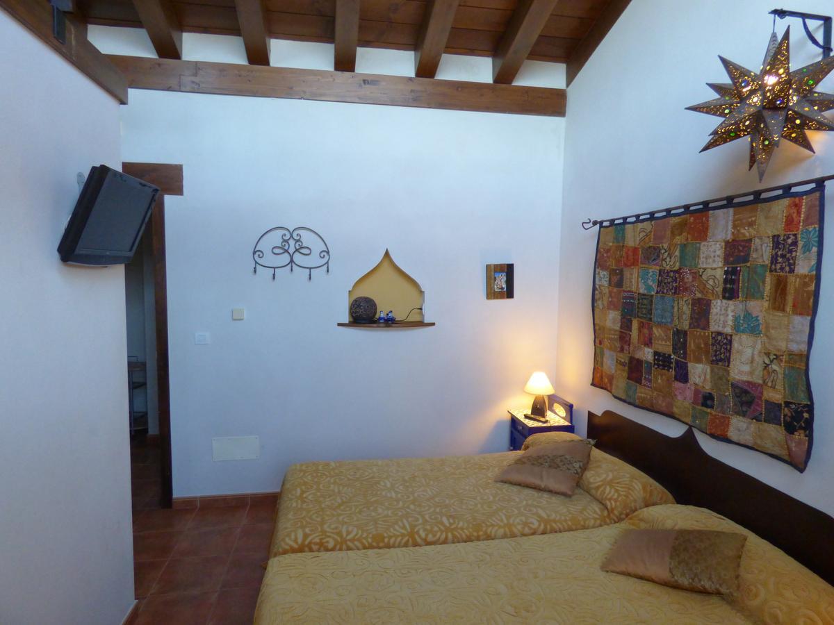 Hotel Rural Bioclimático Sabinares del Arlanza Puentedura Esterno foto
